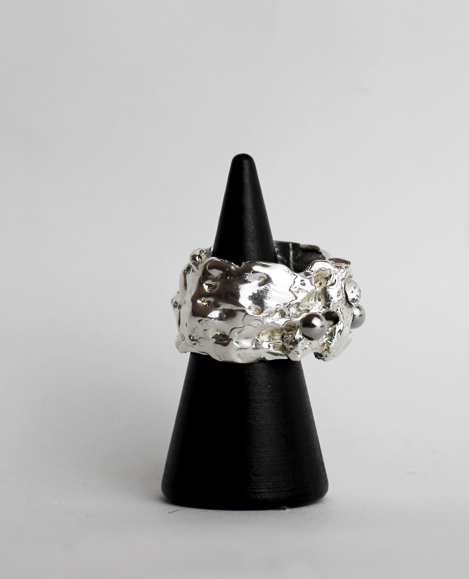 LORETA RING